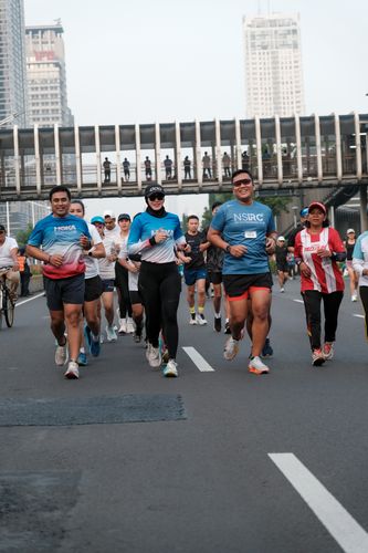 Race photo from NU SKIN RUNNING CLUB