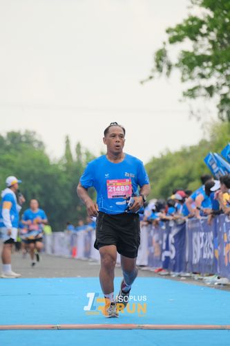 Race photo from Isoplus Run 2024 Surabaya