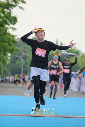 Race photo from Isoplus Run 2024 Surabaya
