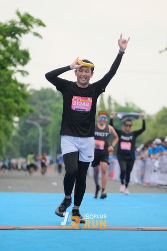 Race photo from Isoplus Run 2024 Surabaya