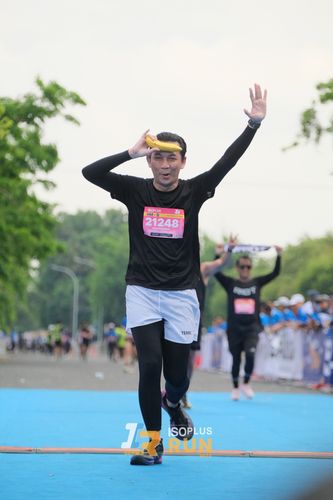 Race photo from Isoplus Run 2024 Surabaya