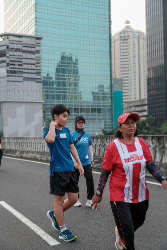 Race photo from NU SKIN RUNNING CLUB