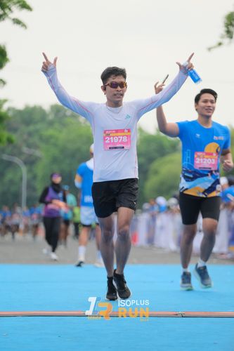 Race photo from Isoplus Run 2024 Surabaya
