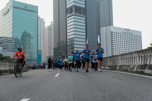 Race photo from NU SKIN RUNNING CLUB