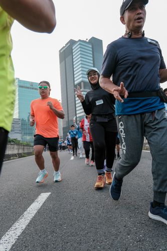 Race photo from NU SKIN RUNNING CLUB