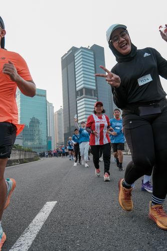 Race photo from NU SKIN RUNNING CLUB