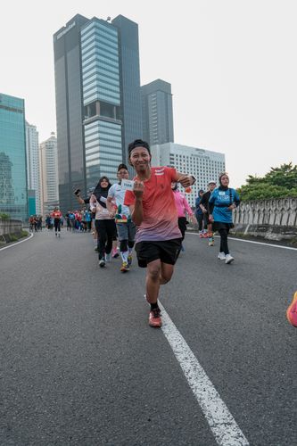 Race photo from NU SKIN RUNNING CLUB
