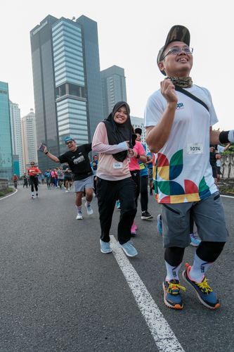 Race photo from NU SKIN RUNNING CLUB