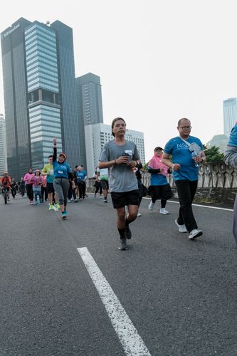 Race photo from NU SKIN RUNNING CLUB