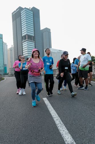 Race photo from NU SKIN RUNNING CLUB