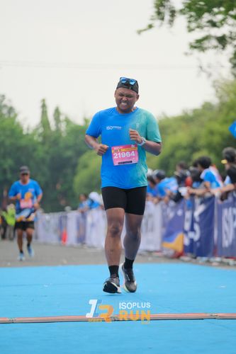 Race photo from Isoplus Run 2024 Surabaya