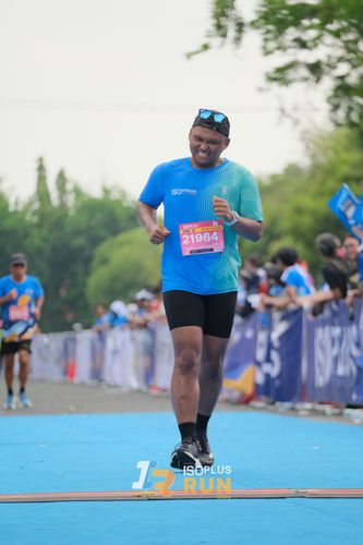 Race photo from Isoplus Run 2024 Surabaya