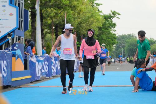 Race photo from Isoplus Run 2024 Surabaya