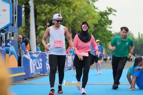 Race photo from Isoplus Run 2024 Surabaya