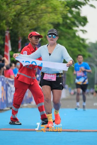 Race photo from Isoplus Run 2024 Surabaya