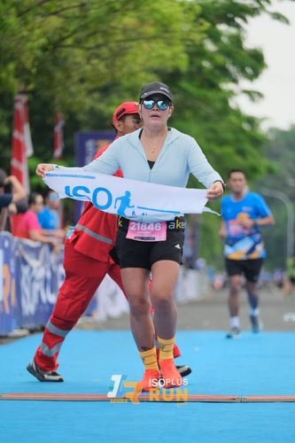 Race photo from Isoplus Run 2024 Surabaya