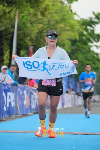 Race photo from Isoplus Run 2024 Surabaya