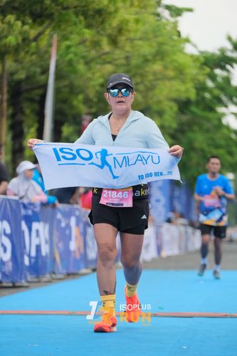Race photo from Isoplus Run 2024 Surabaya