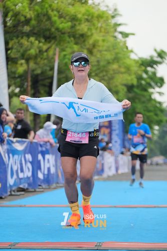 Race photo from Isoplus Run 2024 Surabaya