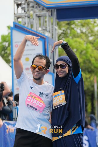 Race photo from Isoplus Run 2024 Surabaya