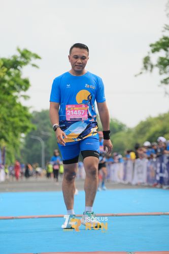 Race photo from Isoplus Run 2024 Surabaya