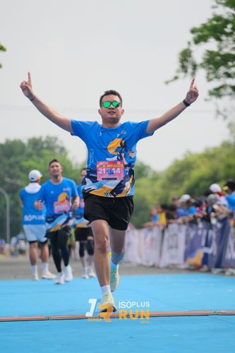 Race photo from Isoplus Run 2024 Surabaya
