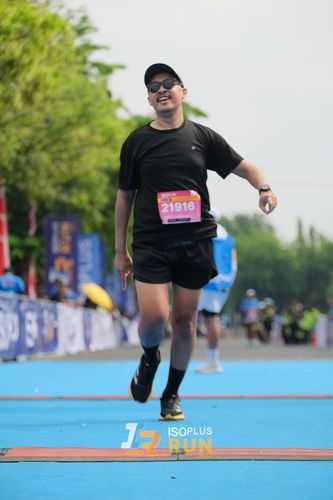 Race photo from Isoplus Run 2024 Surabaya