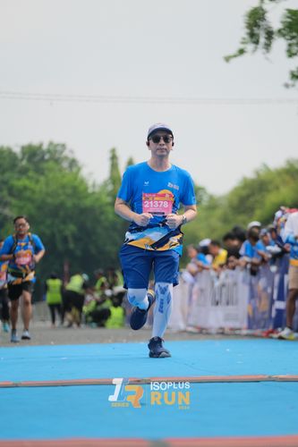 Race photo from Isoplus Run 2024 Surabaya