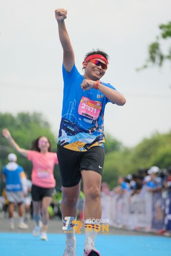 Race photo from Isoplus Run 2024 Surabaya