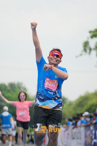Race photo from Isoplus Run 2024 Surabaya