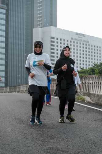 Race photo from NU SKIN RUNNING CLUB