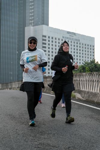 Race photo from NU SKIN RUNNING CLUB