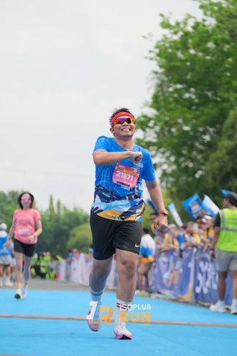 Race photo from Isoplus Run 2024 Surabaya