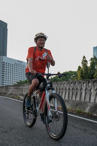 Race photo from NU SKIN RUNNING CLUB