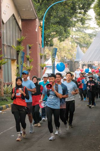 Race photo from Running 5 K