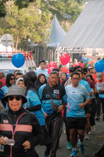 Race photo from Running 5 K