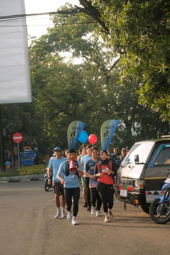 Race photo from Running 5 K