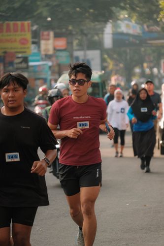 Race photo from Running 5 K