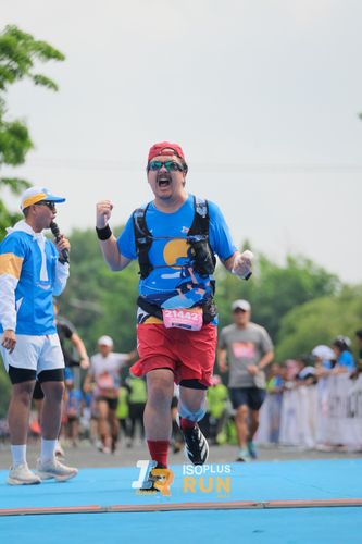 Race photo from Isoplus Run 2024 Surabaya