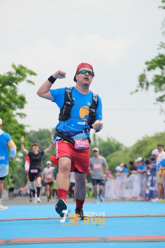 Race photo from Isoplus Run 2024 Surabaya