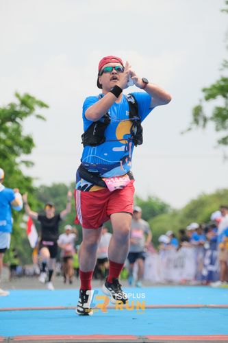 Race photo from Isoplus Run 2024 Surabaya