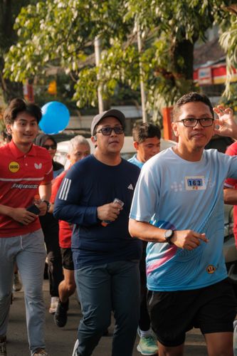 Race photo from Running 5 K