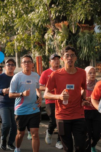 Race photo from Running 5 K