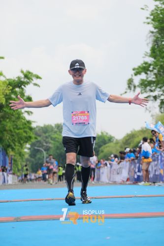 Race photo from Isoplus Run 2024 Surabaya