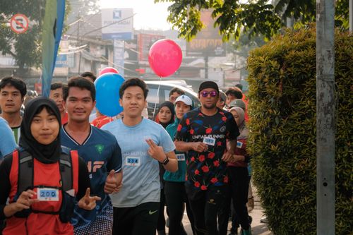 Race photo from Running 5 K