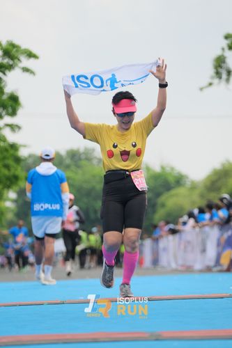Race photo from Isoplus Run 2024 Surabaya
