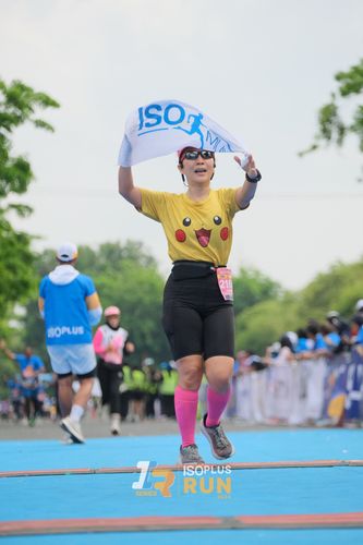 Race photo from Isoplus Run 2024 Surabaya