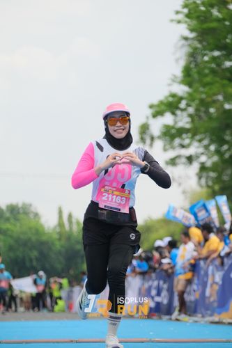Race photo from Isoplus Run 2024 Surabaya