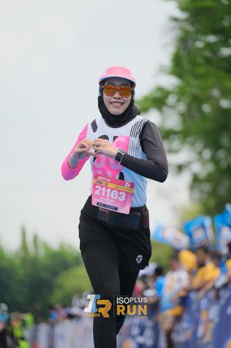 Race photo from Isoplus Run 2024 Surabaya