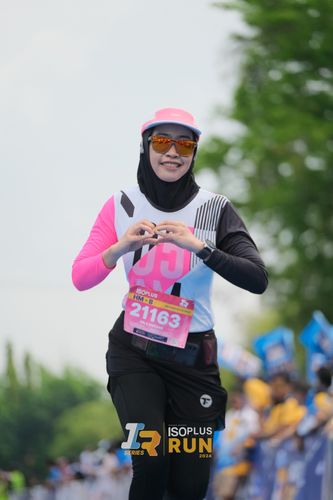 Race photo from Isoplus Run 2024 Surabaya